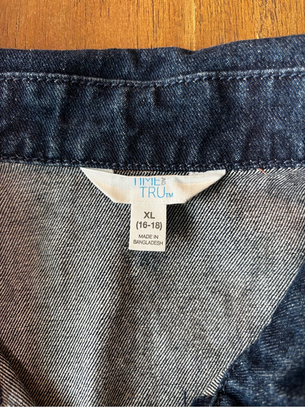 Time and Tru Dark Blue Denim Belted Shirt Jacket - Picture 3 of 4